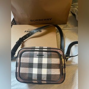 Burberry Paddy bag new collection